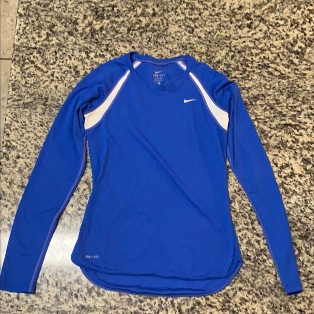 Nike woman’s workout top